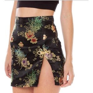 Are You Am I Black Jia Skirt